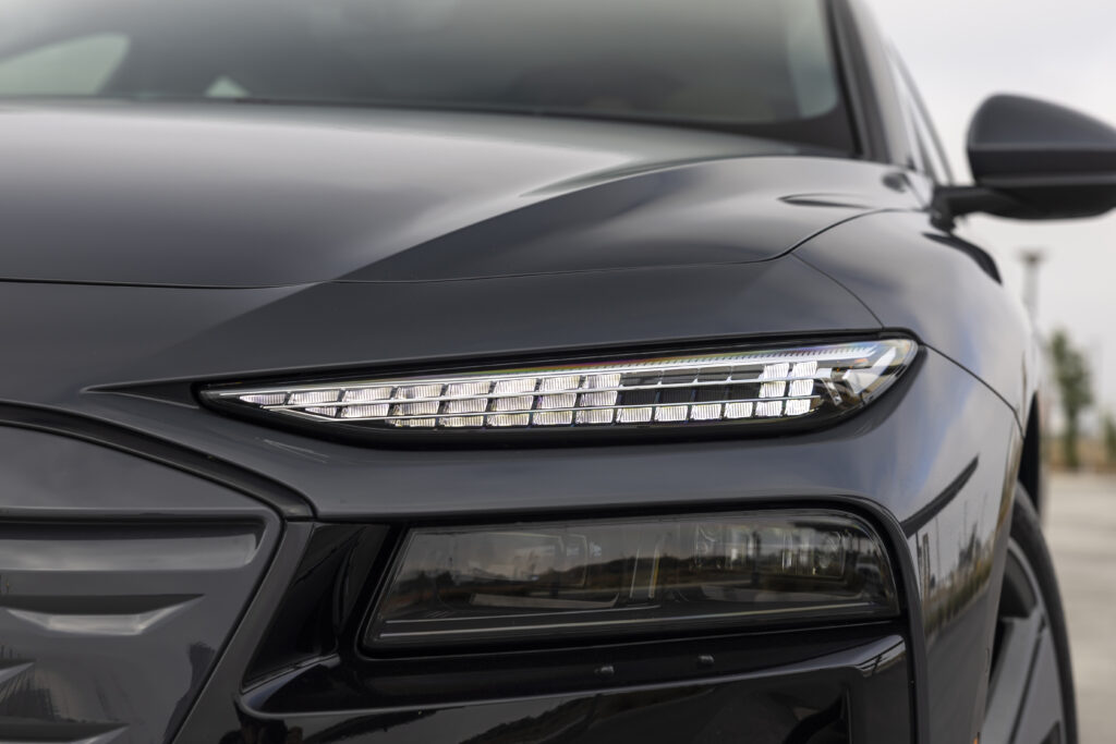 2026 audi a6 e tron agressive lights