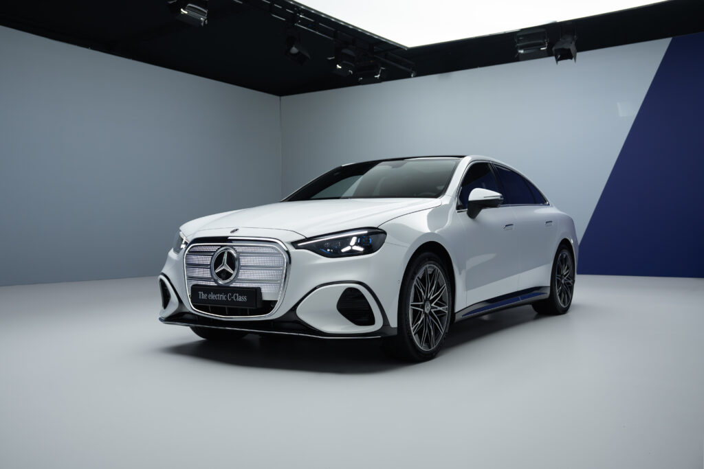 die neue elektrische c klasse definiert das segment neu the all new electric c class: redefining the segment