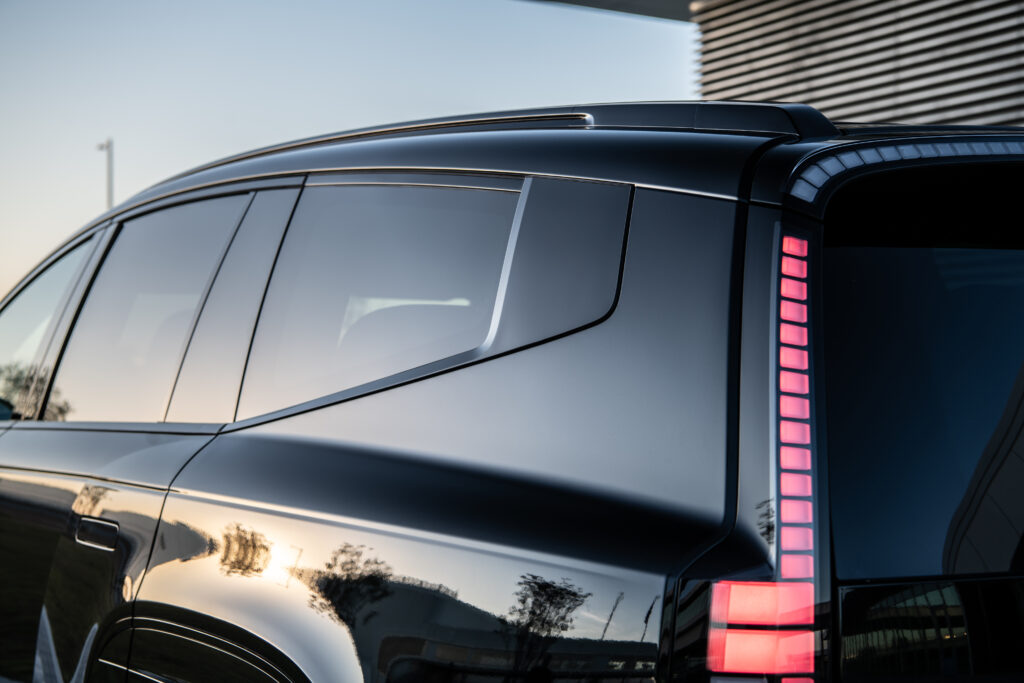 2027 hyundai ioniq 9 light new look