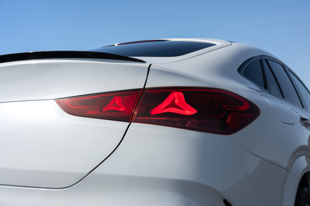 das neue mercedes benz gle coupé: kraftvoll, selbstbewusst, intuitiv und ausdrucksstark the new mercedes benz gle coupé: powerful, commanding, intuitive, expressive