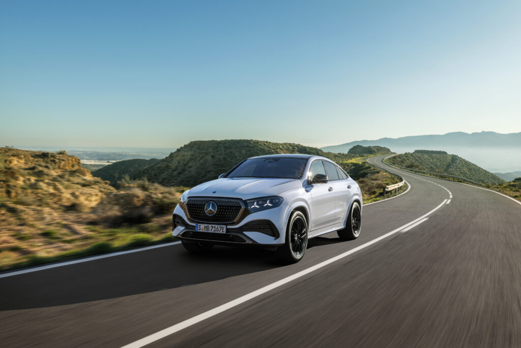 das neue mercedes benz gle coupé: kraftvoll, selbstbewusst, intuitiv und ausdrucksstark the new mercedes benz gle coupé: powerful, commanding, intuitive, expressive
