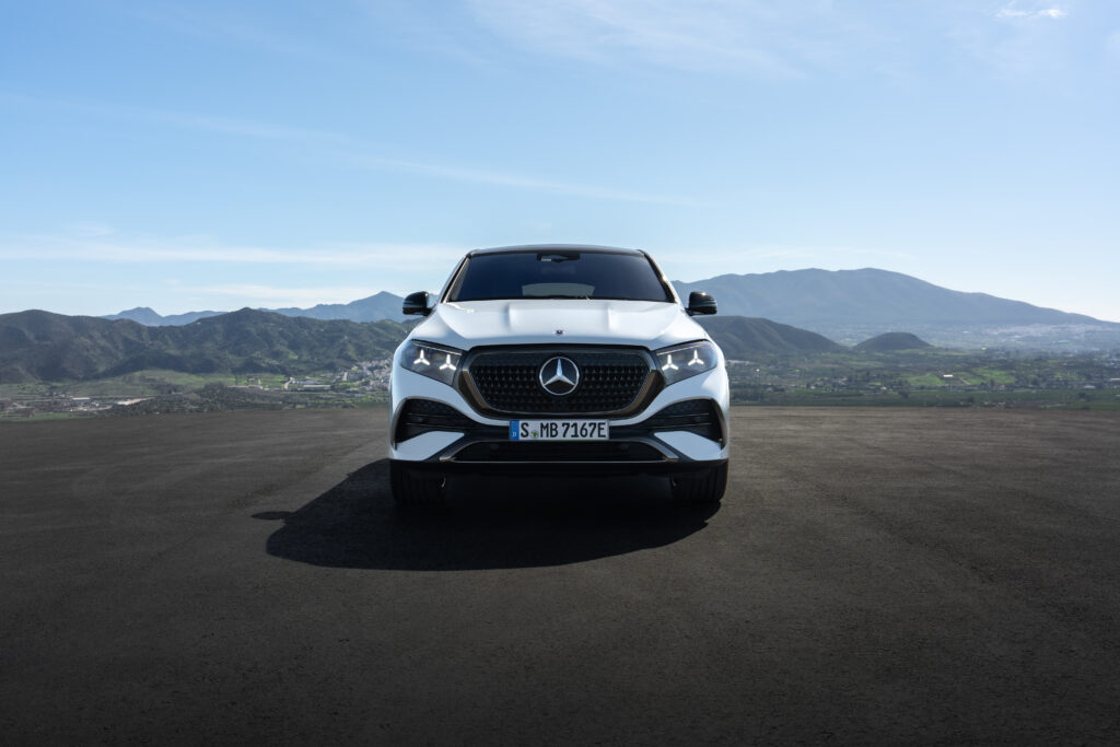 das neue mercedes benz gle coupé: kraftvoll, selbstbewusst, intuitiv und ausdrucksstark the new mercedes benz gle coupé: powerful, commanding, intuitive, expressive