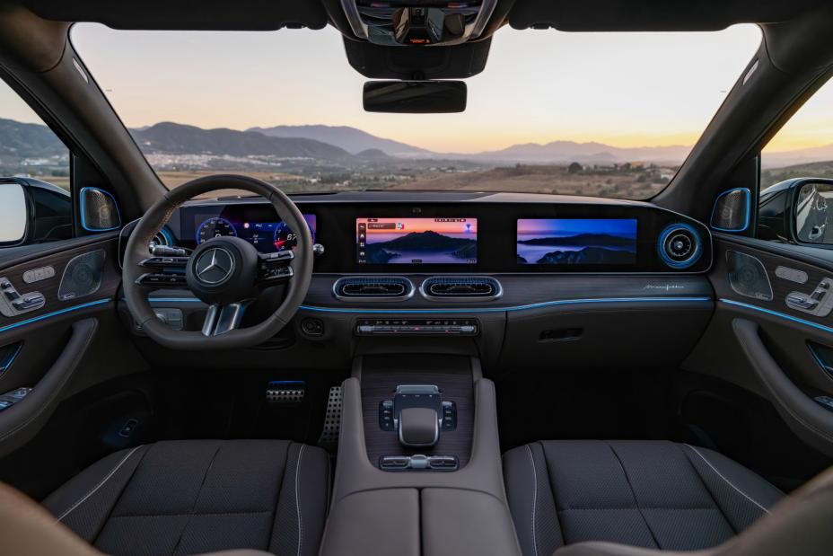2027 mercedes benz gls interior design and materials