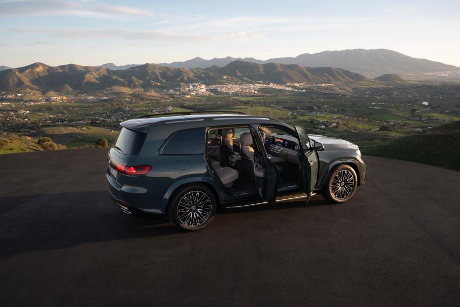 2027 mercedes benz gls performances