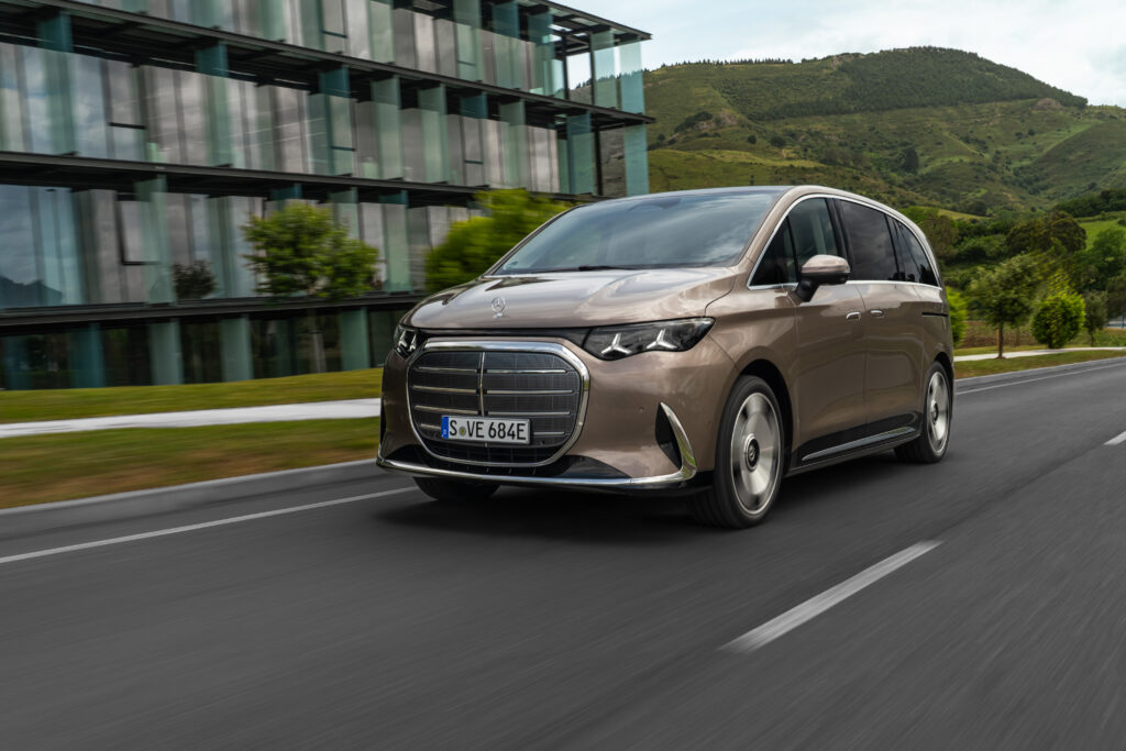 2027 Mercedes-Benz VLE premium electric van showcasing futuristic design, advanced EV technology, and a spacious luxury interior