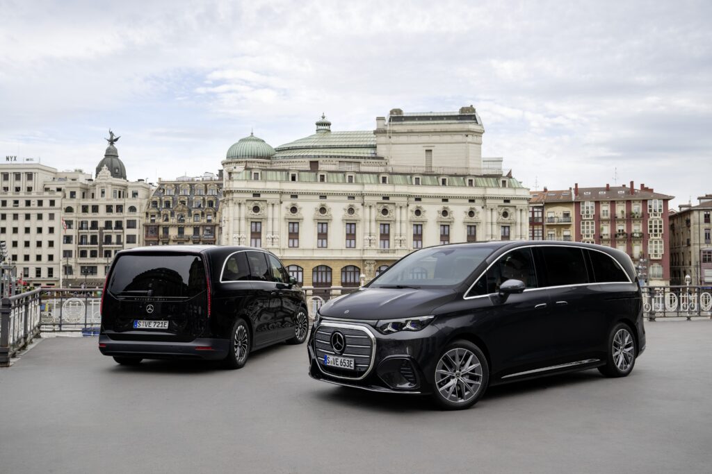der neue elektrische mercedes benz vle vereint die fahreigenschaften einer limousine mit der variabilität eines mpv the all new electric mercedes benz vle: combining limousine like ride and handling with mpv style versatility