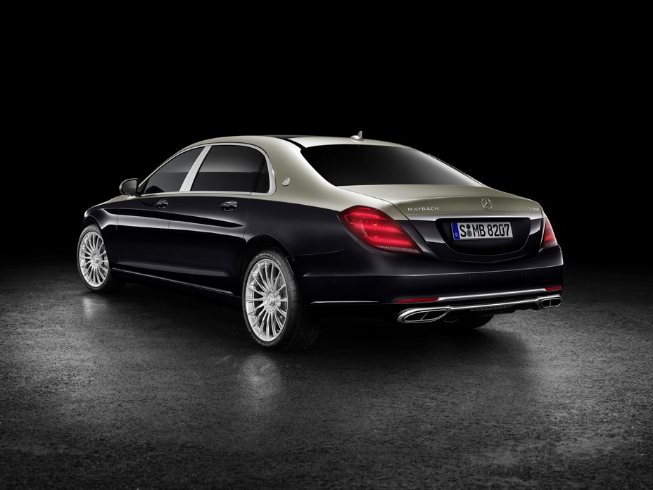 2027 mercedes maybach s class back side design