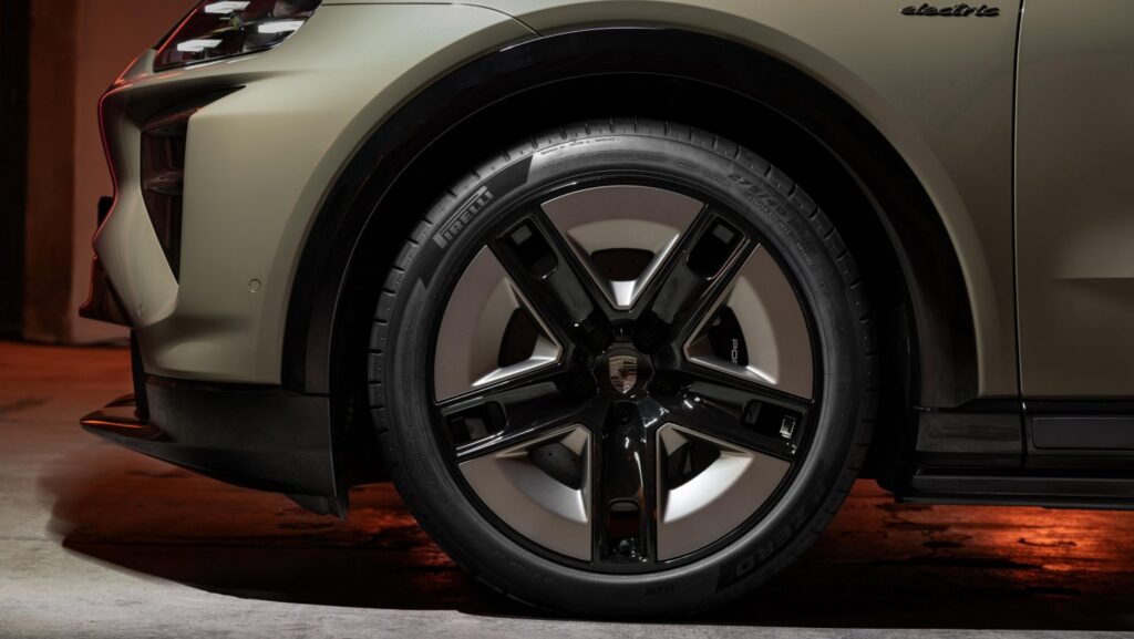 2027 porsche cayenne s coupe electric new wheel design