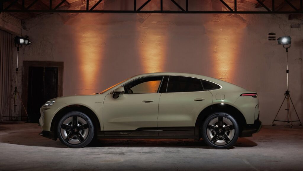 2027 porsche cayenne s coupe electric side design