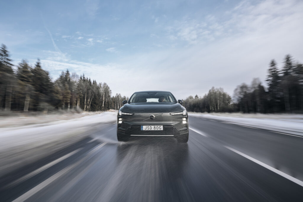 2027 volvo ex60 electric front pard