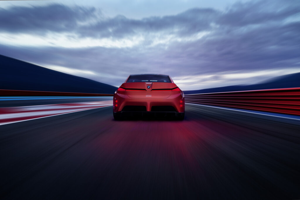 bmw m concept neue klasse performances on the track
