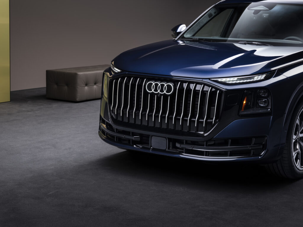 2027 Audi Q9: The most luxurious SUV audi q9 on location